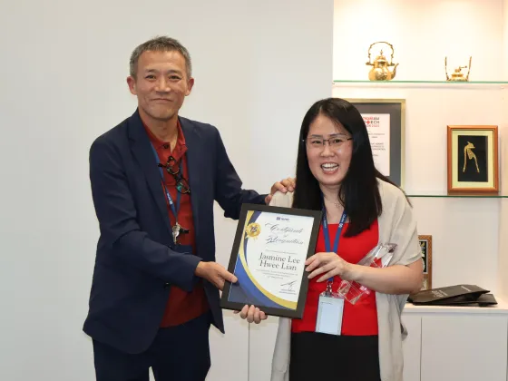 Jasmine Lee with Years of Service Certificate - NIPRO
